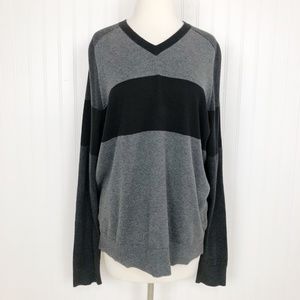 Vince Pullover Sweater Knit Gray Black V Neck L